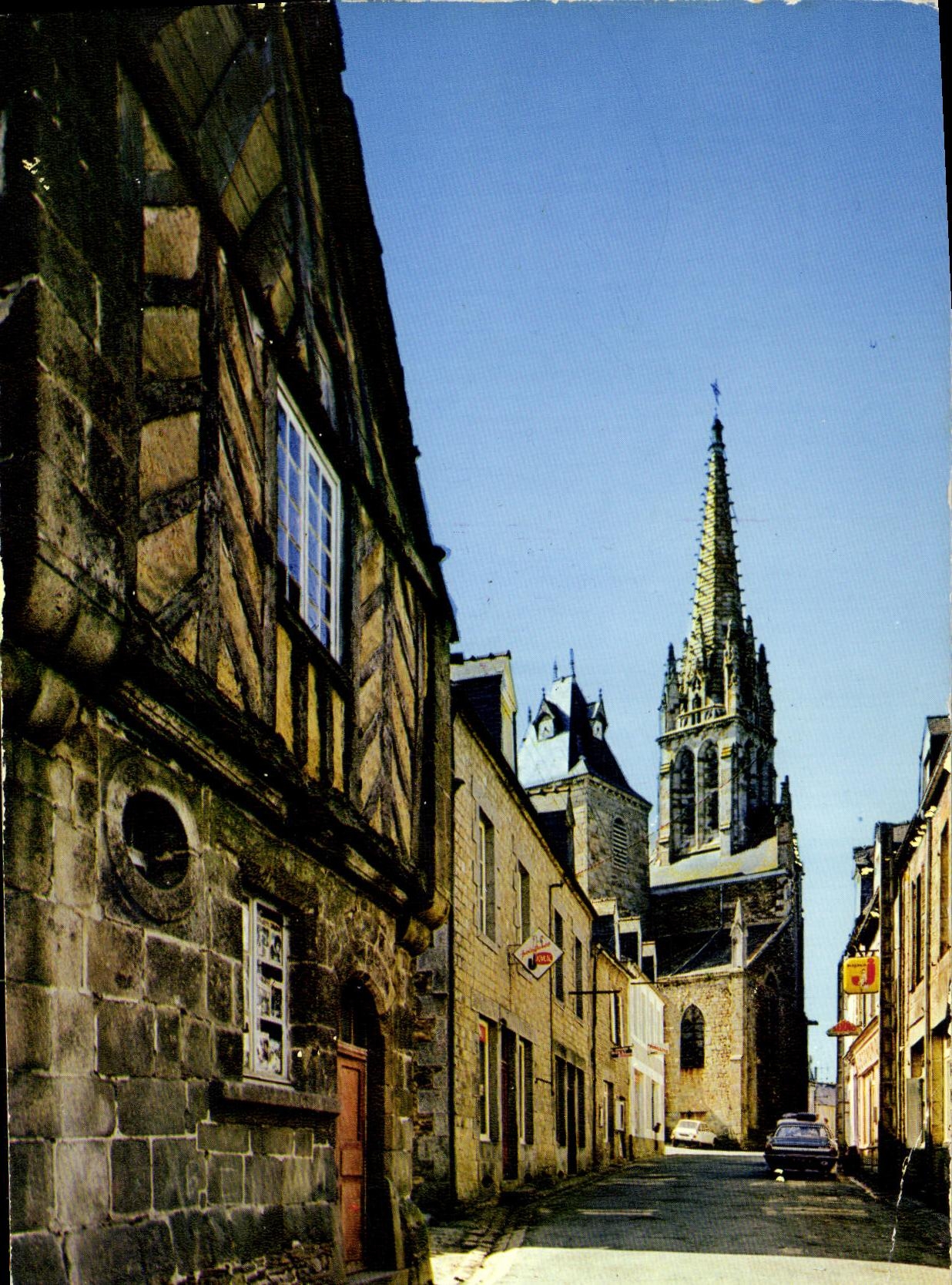 POSTAL MODERNA Bazouges Perugia L iglesia