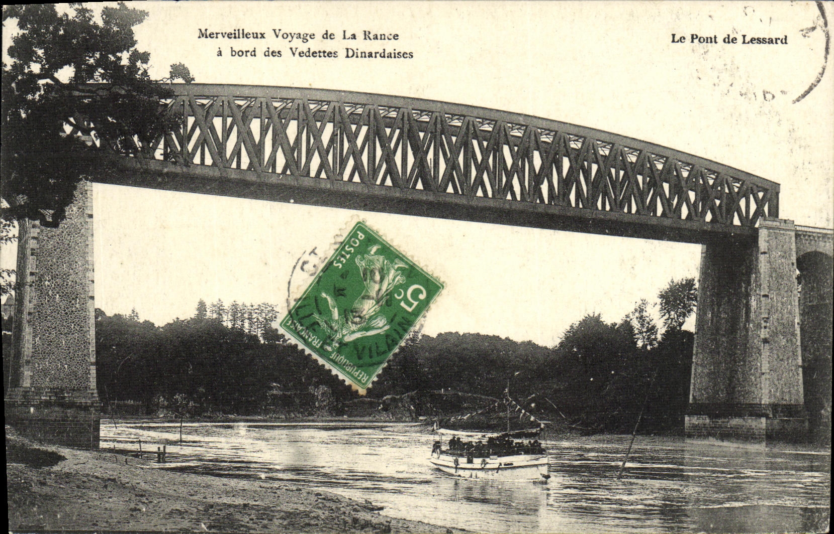 La POSTAL de la VENDIMIA los bordes de rancio tiene borde del barco de alta velocidad de Dinardaises de las motoras