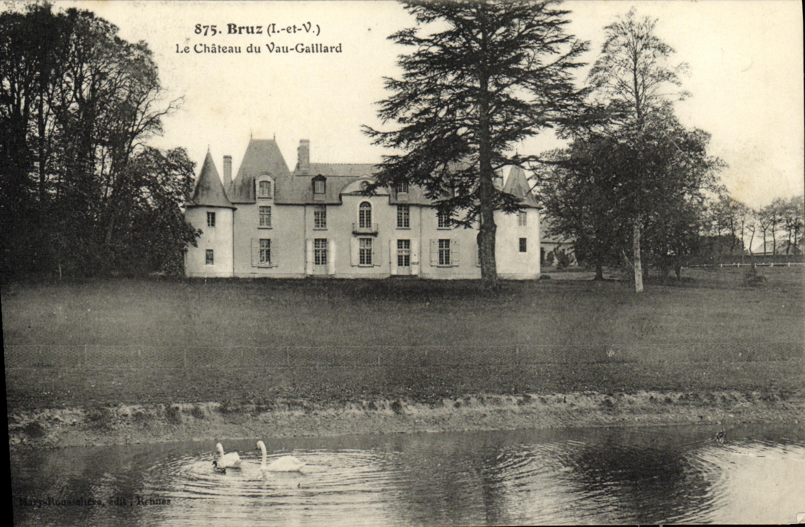 VINTAGE POSTCARD Bruz the Castle of Vau Gallard