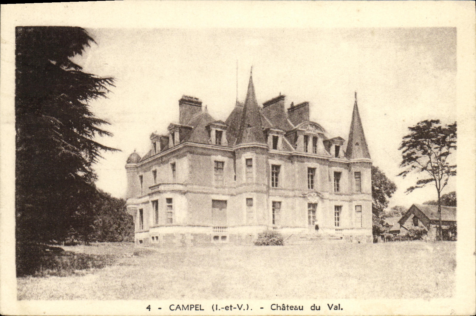 VINTAGE POSTCARD Campel Castle of the Valley