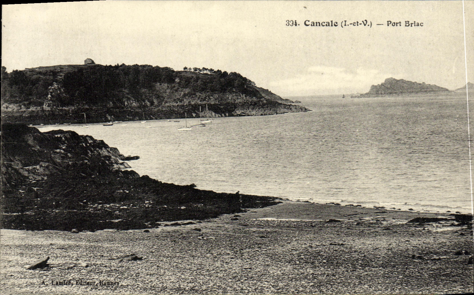 VINTAGE POSTCARD Cancale Brlac Port