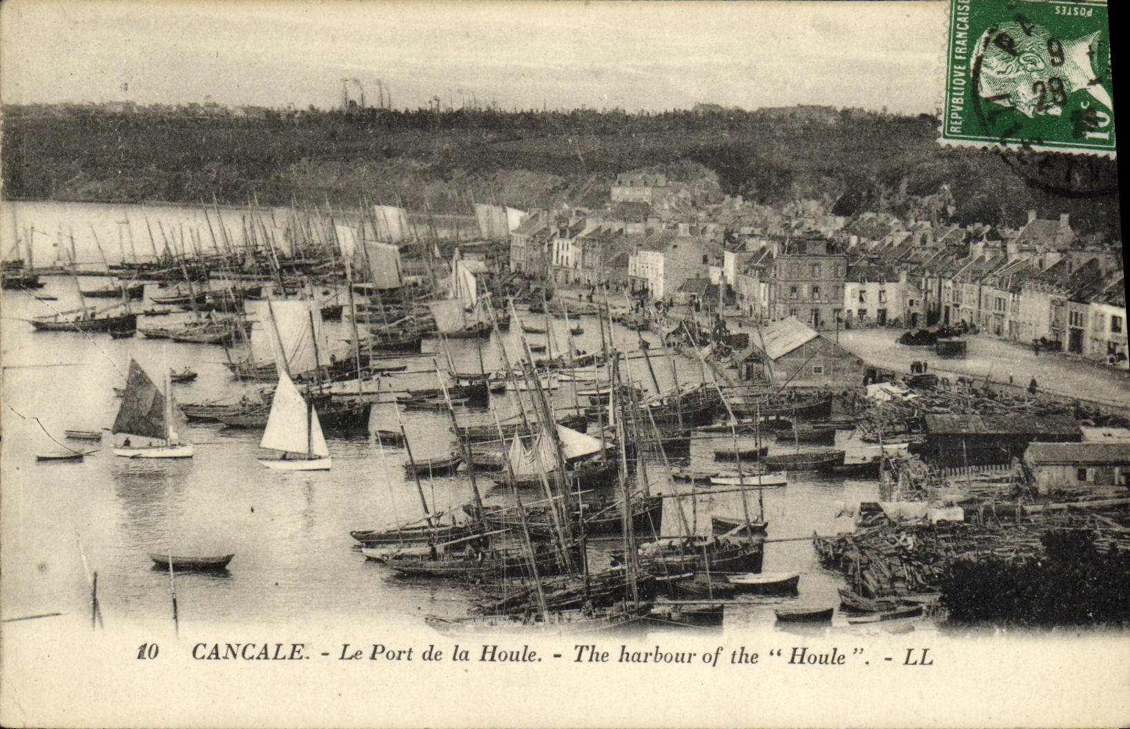 VINTAGE POSTCARD Cancale the Port of the Baetaux Swell