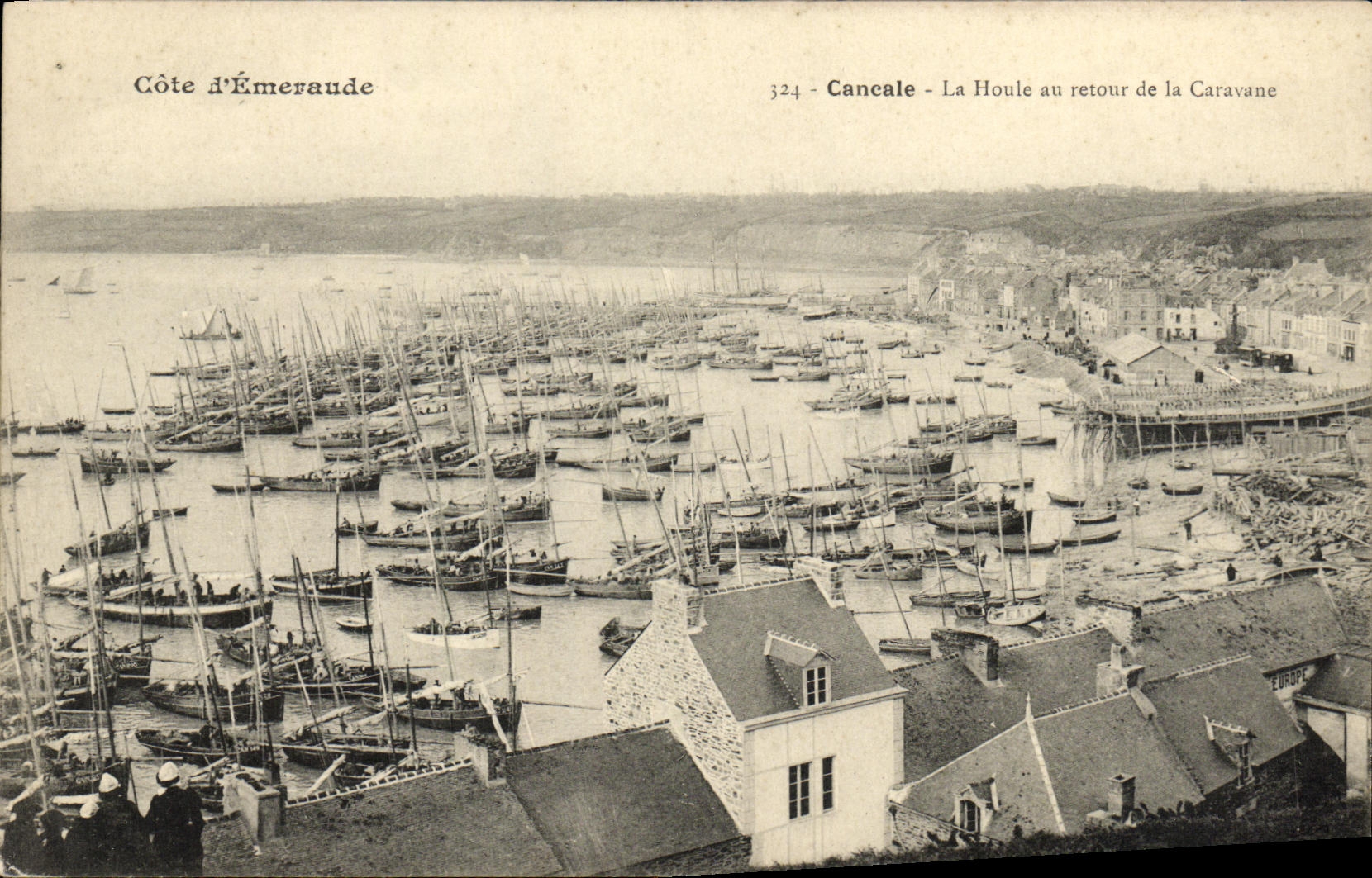 CPA Cancale La Houle au retour de la Caravane Bateaux