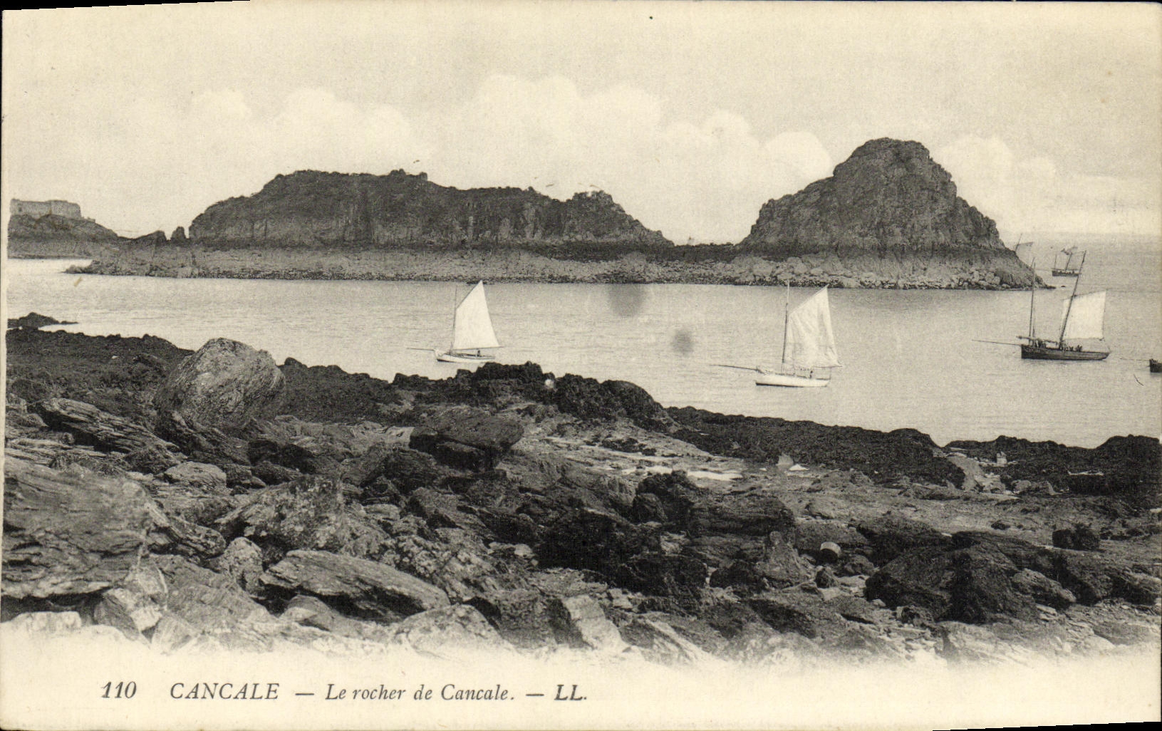 CPA Cancale Le rocher de Cancale 