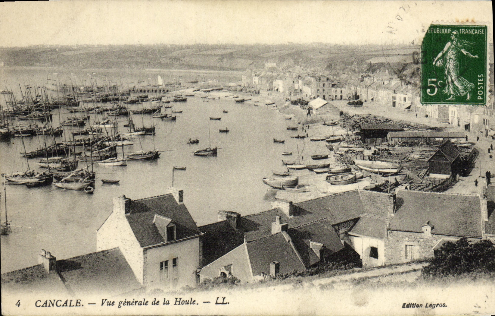 CPA Cancale Vue generale de la Houle 