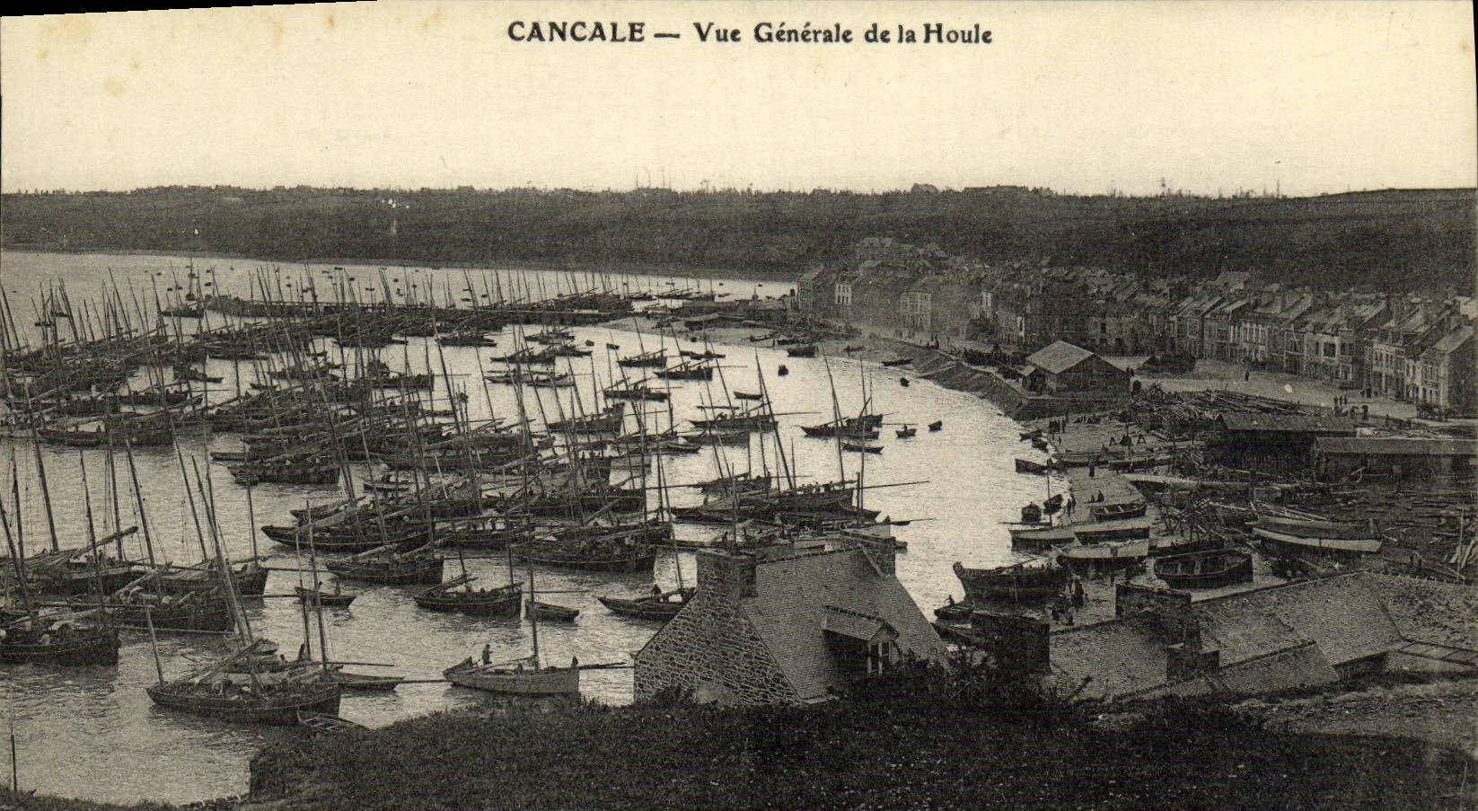 CPA Cancale Vue Generale de la Houle Bateaux