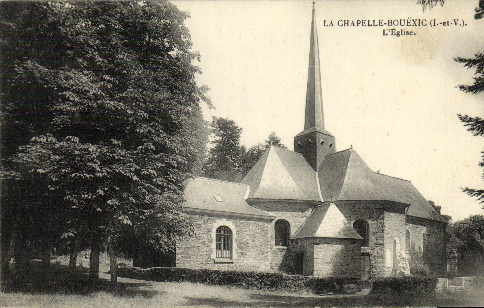 VINTAGE POSTCARD La Chapelle Bouexic L Church