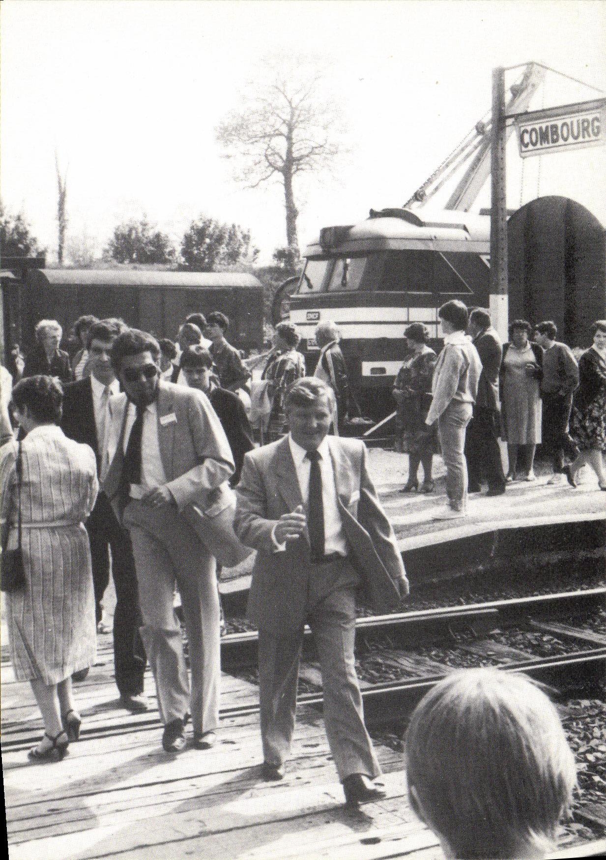 MODERN CARD Combourg Saturday  May 18  1985 Inauguration of the station renovee cehf of station Yves Suit Claude Red headed Yves pilgrim