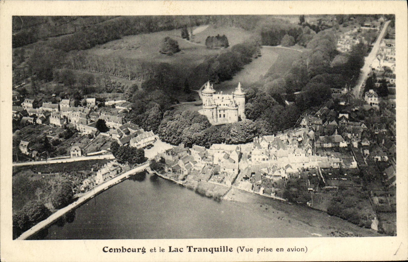 VINTAGE POSTCARD Combourg and the quiet lake