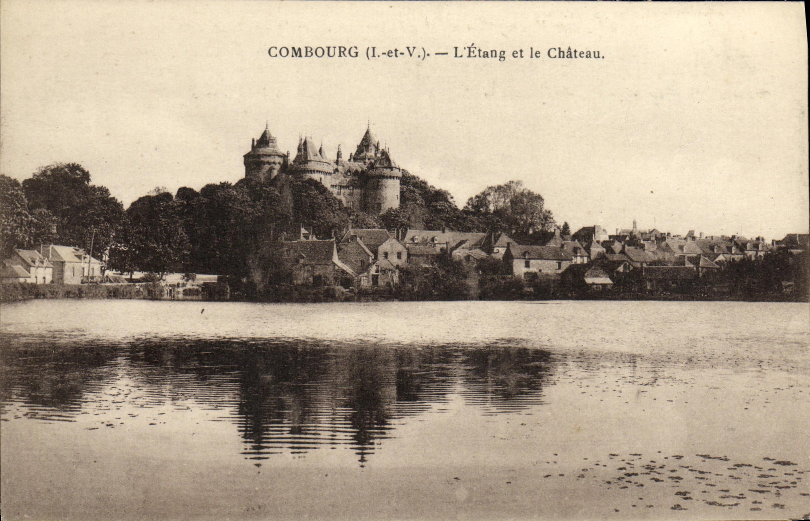 VINTAGE POSTCARD Combourg L Pond and the Castle
