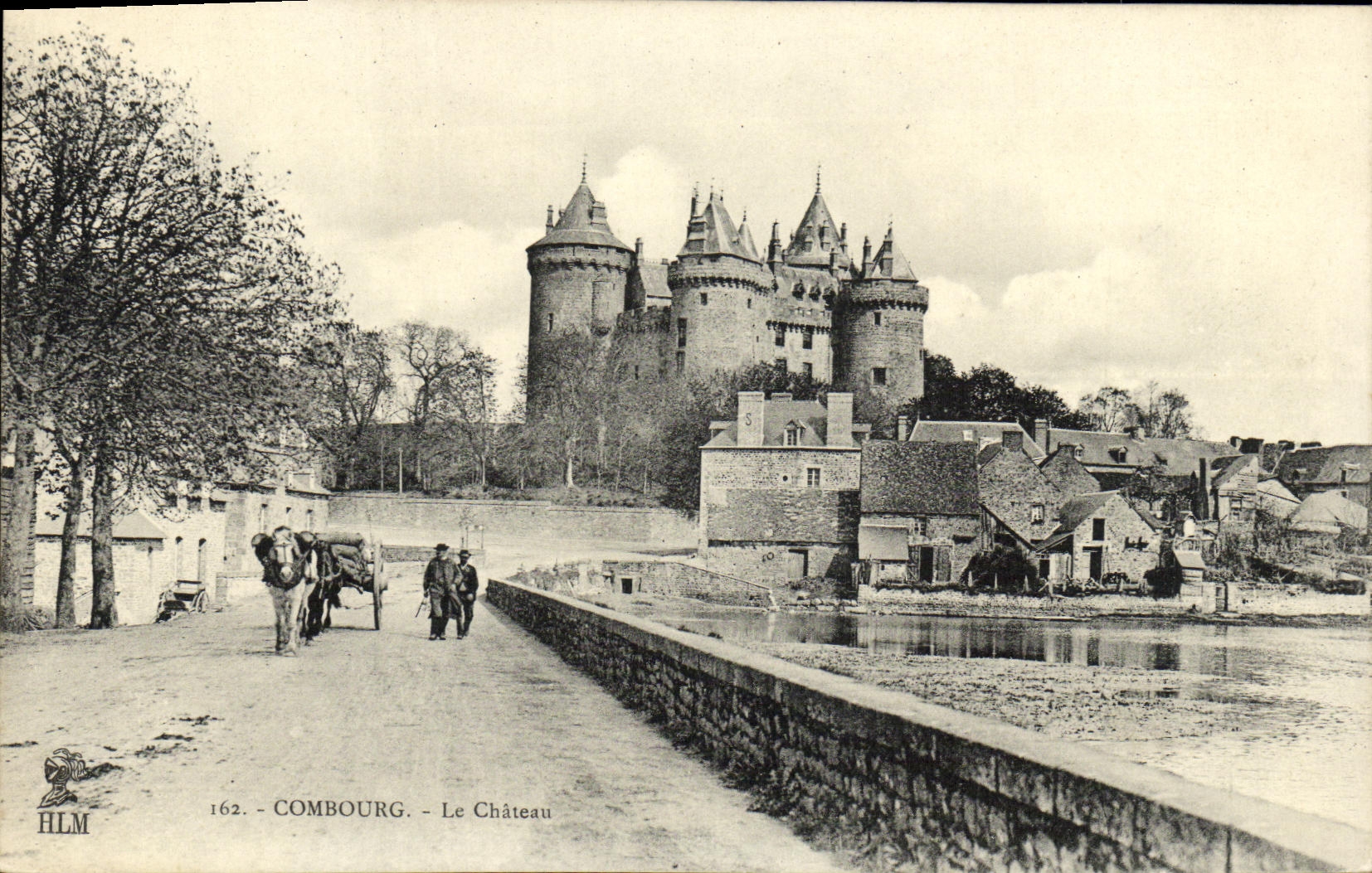 CPA Combourg Le Chateau Attelage Cheval