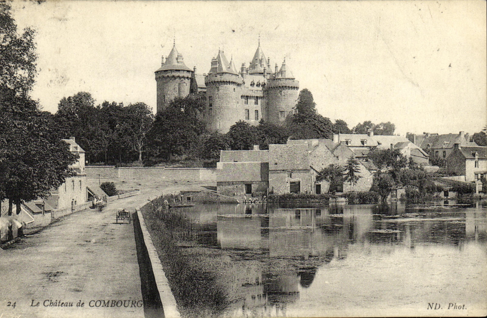 CPA Combourg Le Chateau 