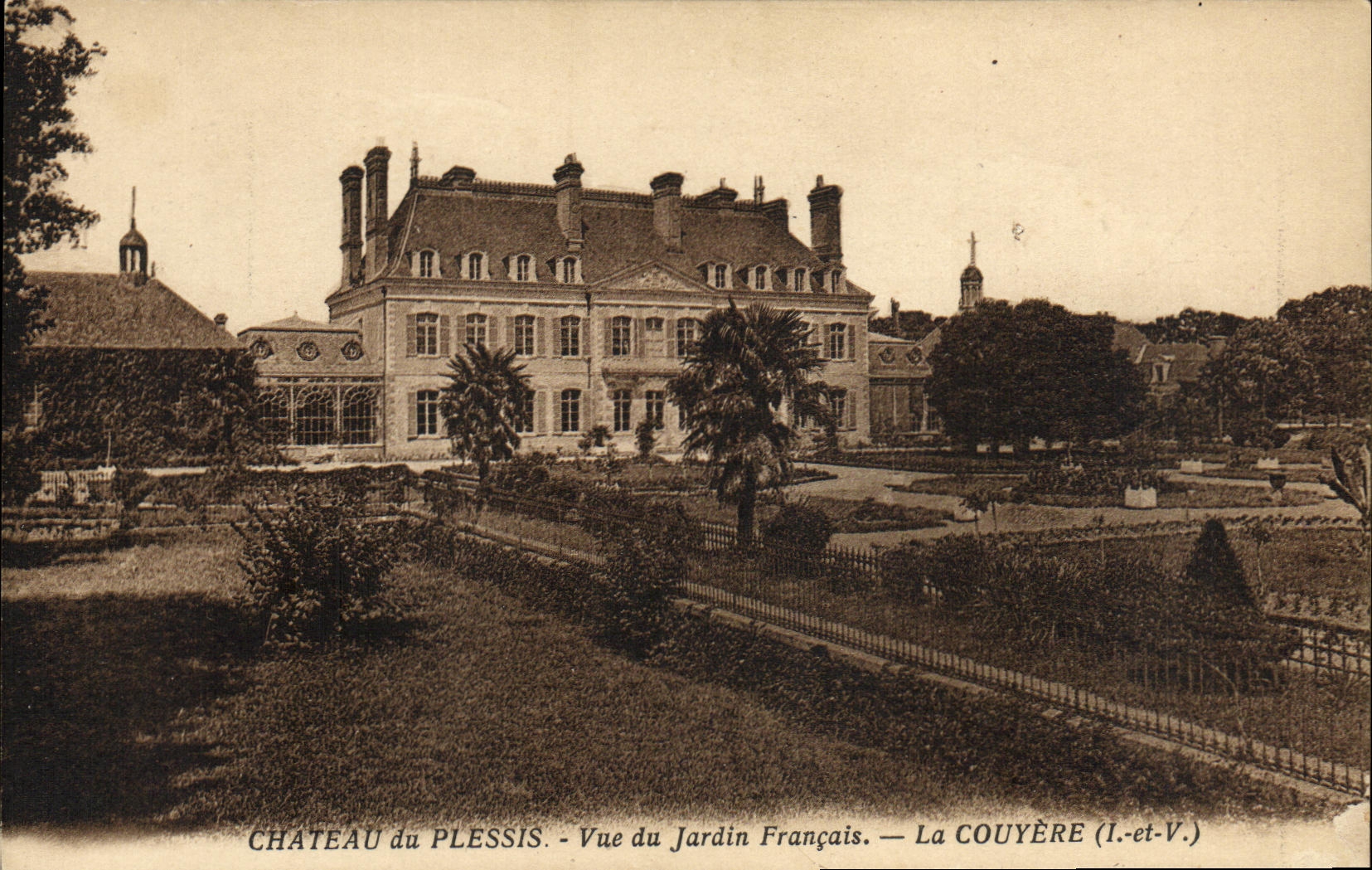 VINTAGE POSTCARD Castle of Plessis Seen of the French Garden Couyere