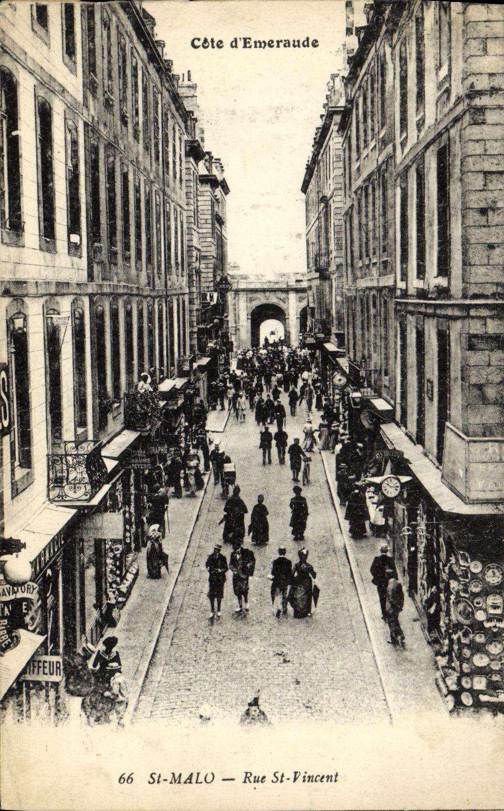 VINTAGE POSTCARD St Malo Street St Vincent