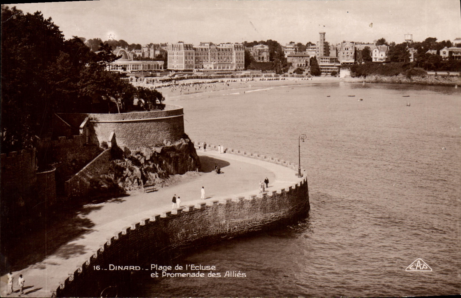 POSTAL MODERNA Plage de Dinard de L cerraduras y caminata de la cosechadora
