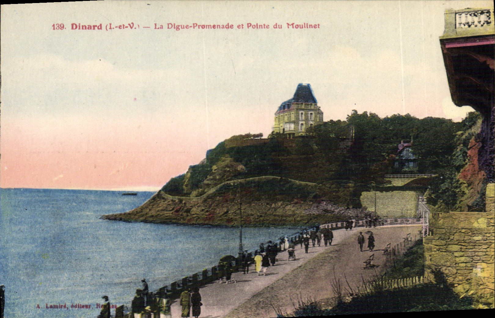 CPA Dinard La digue promenade et pointe du Moulinet