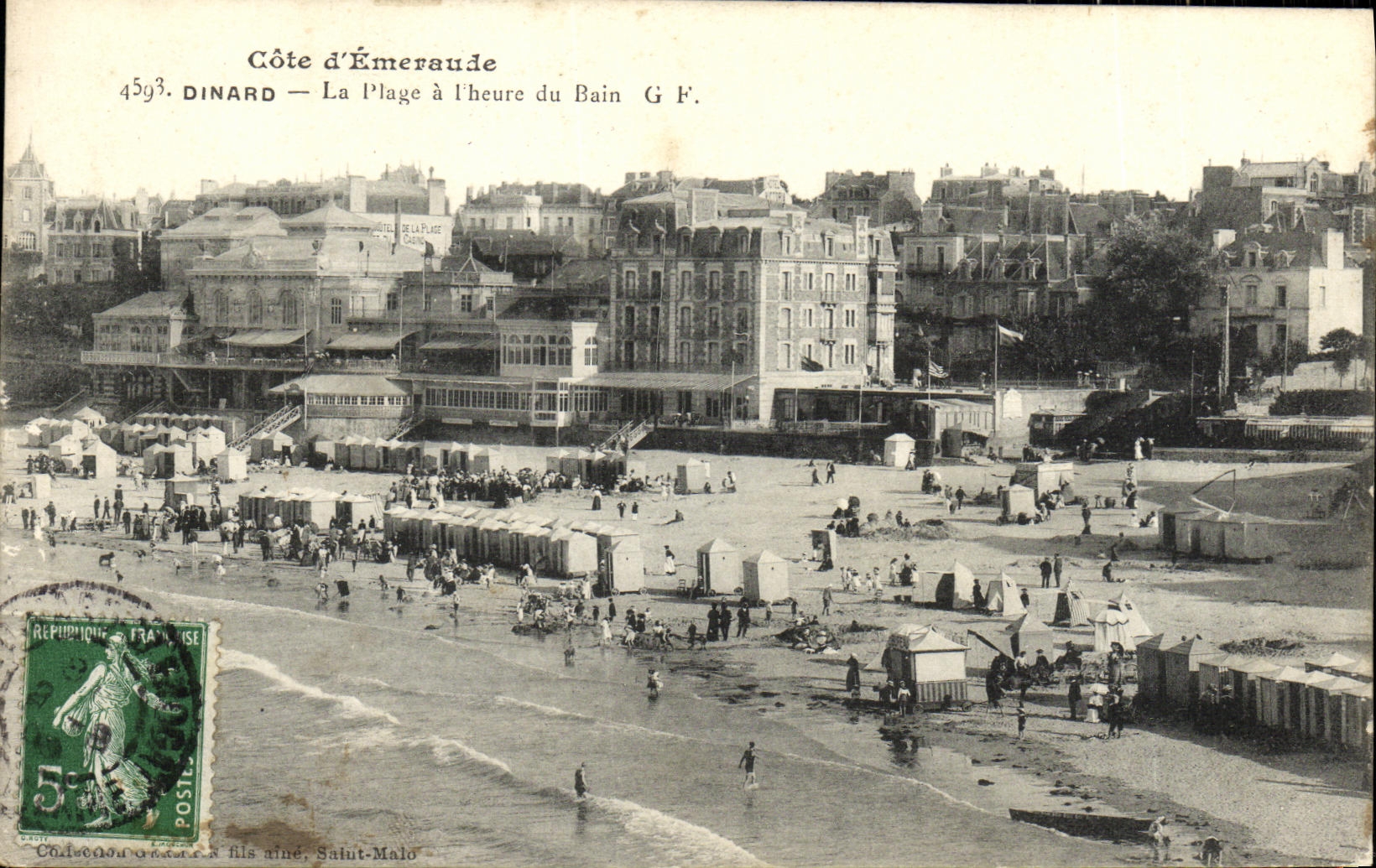 CPA Dinard La Plage a l heure du bain 
