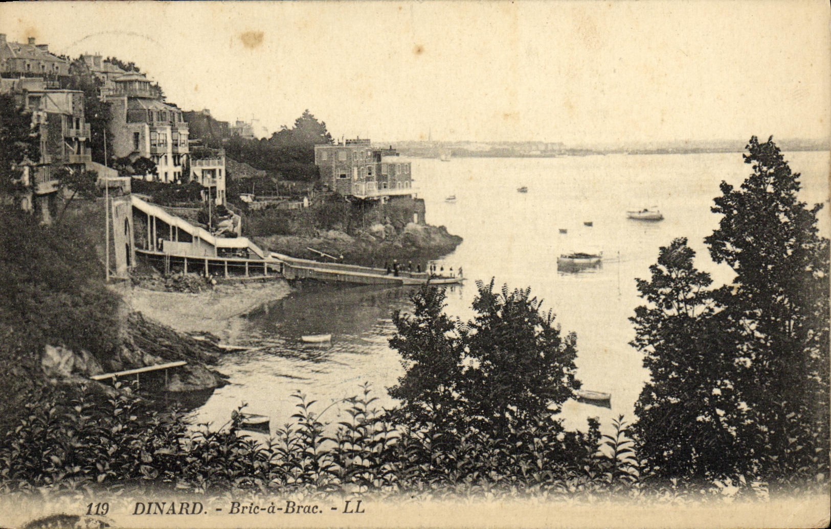 CPA Dinard Bric a Brac