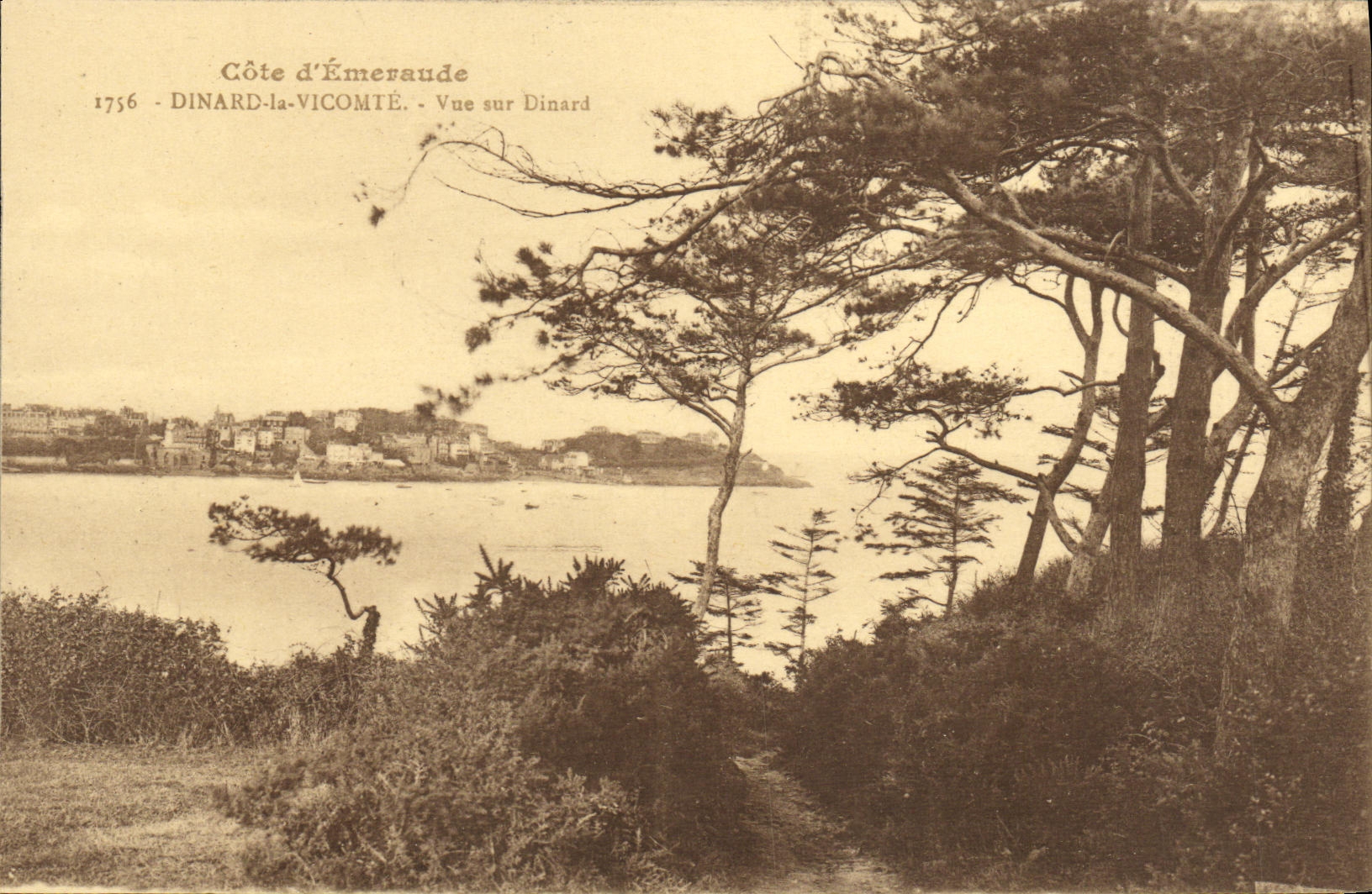 CPA Dinard la Vicomte Vue Sur Dinard