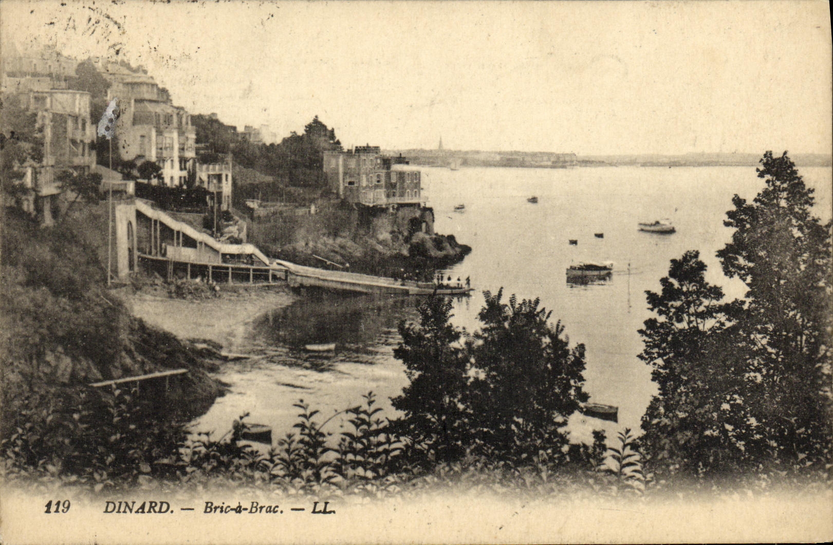 CPA Dinard Bric a Brac