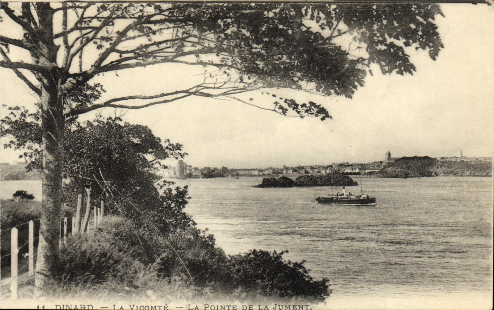 VINTAGE POSTCARD Dinard the point of the mare