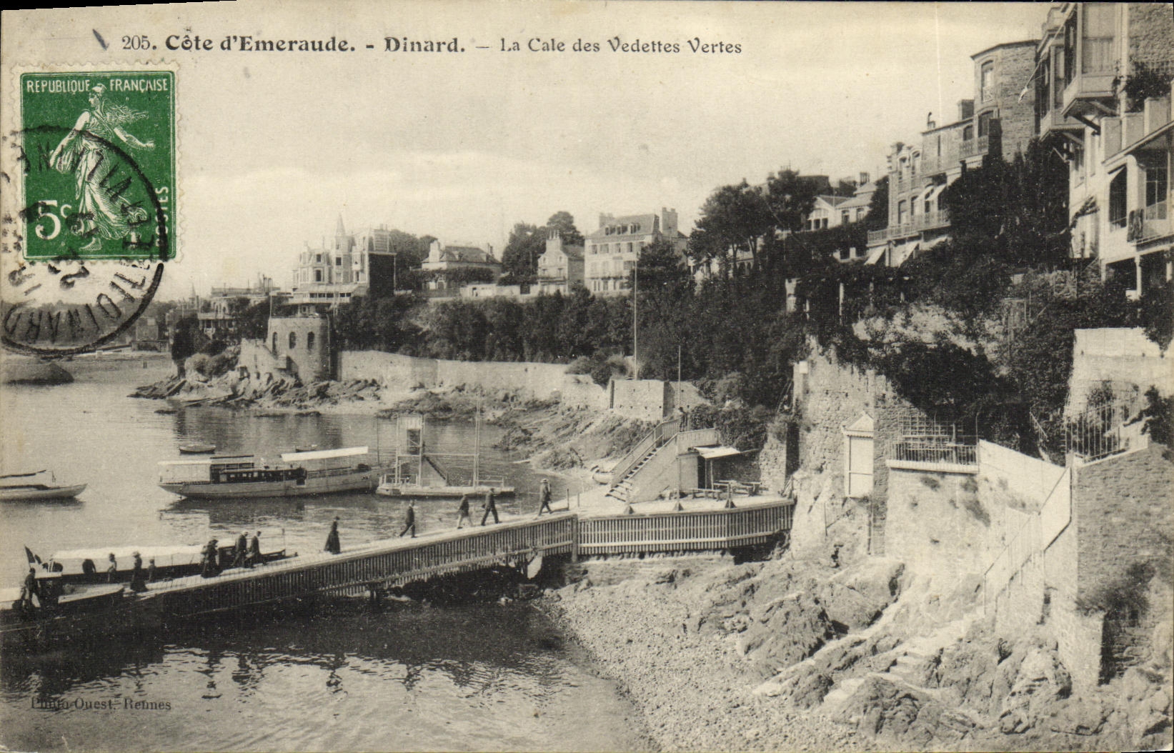 CPA Dinard La cale des Vedettes vertes