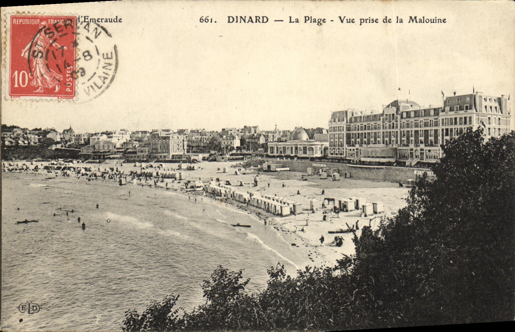 CPA Dinard La plage Vue prise de la Malouine 