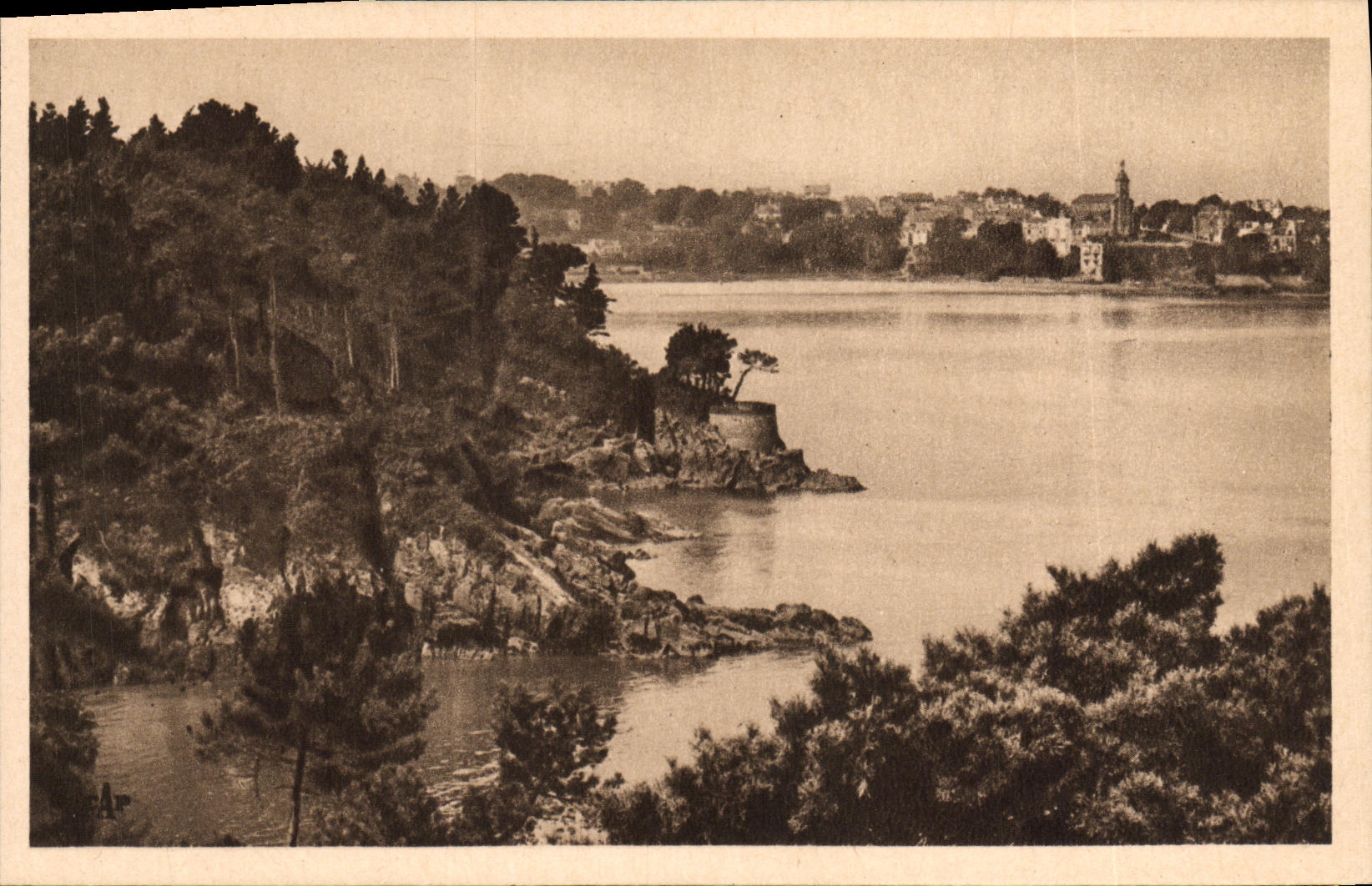 CPA Dinard Le Vicomte Vue vers Dinard