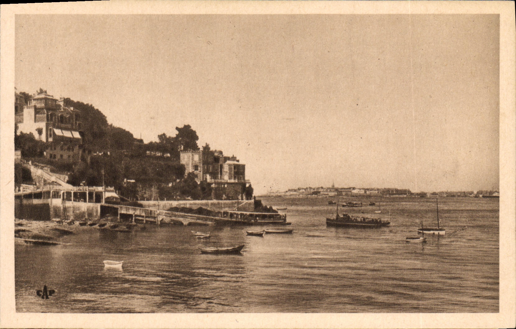 VINTAGE POSTCARD Dinard green High speed motorboats