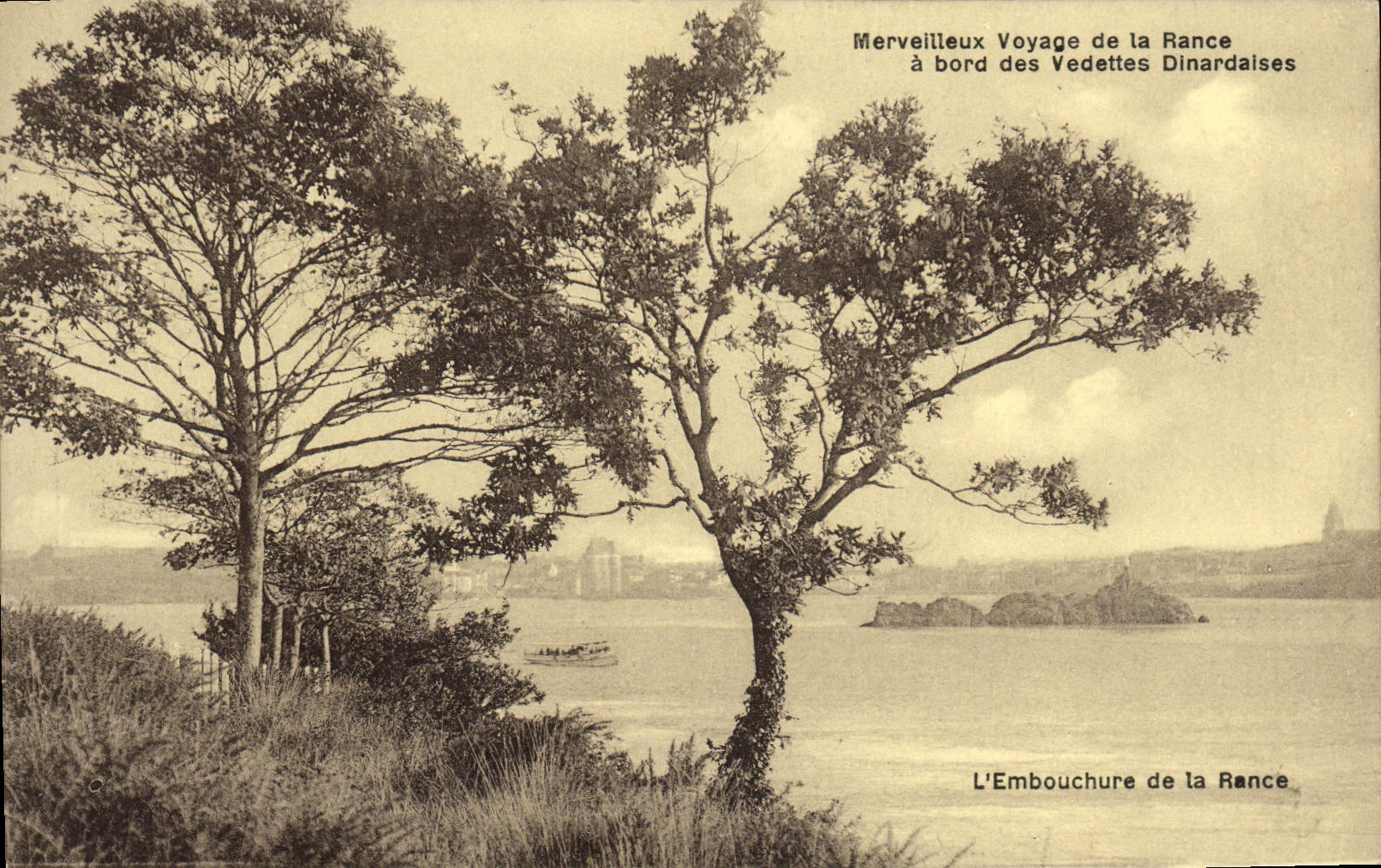 VINTAGE POSTCARD Merveilleux Voyage of Rancid has edge of the Dinardalses High speed motorboats