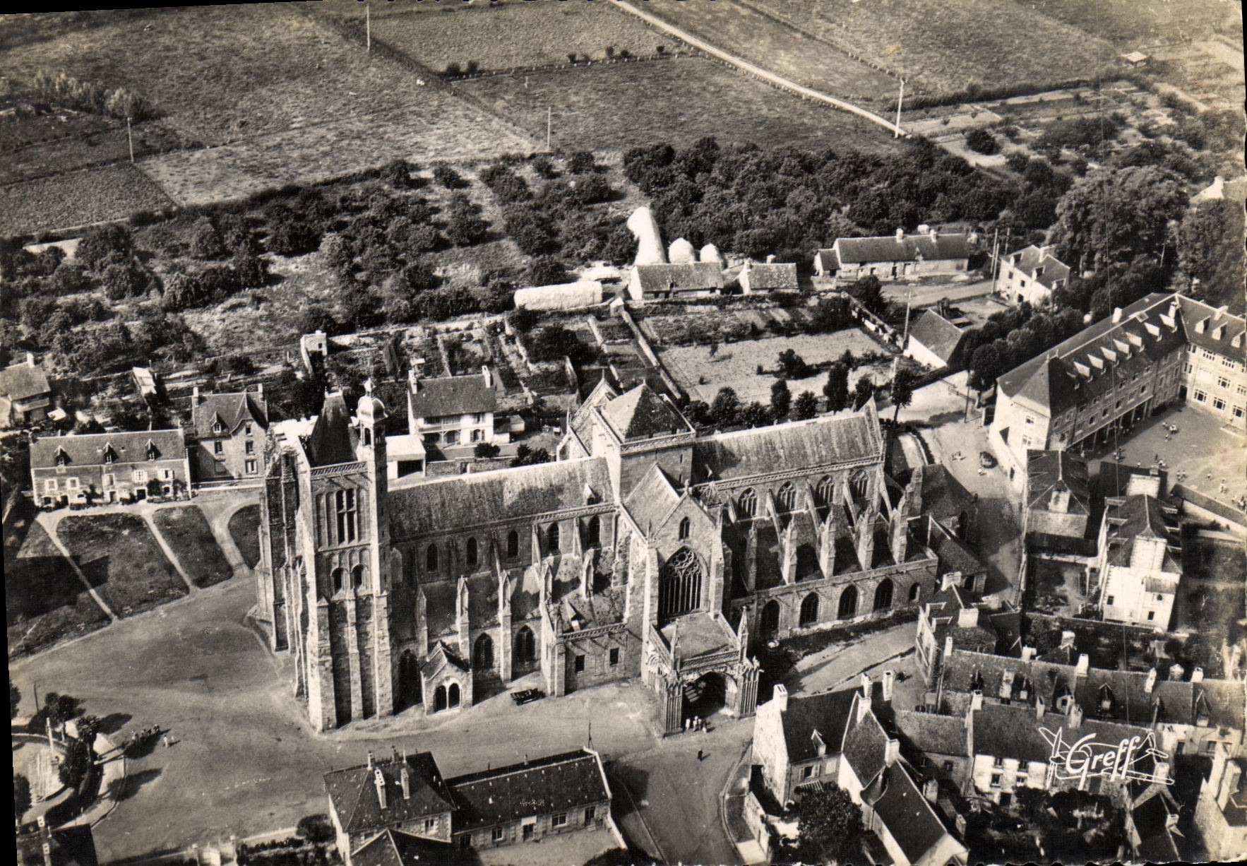 MODERN CARD Fraud of Brittany Seen air the Cathedral Samson Saint