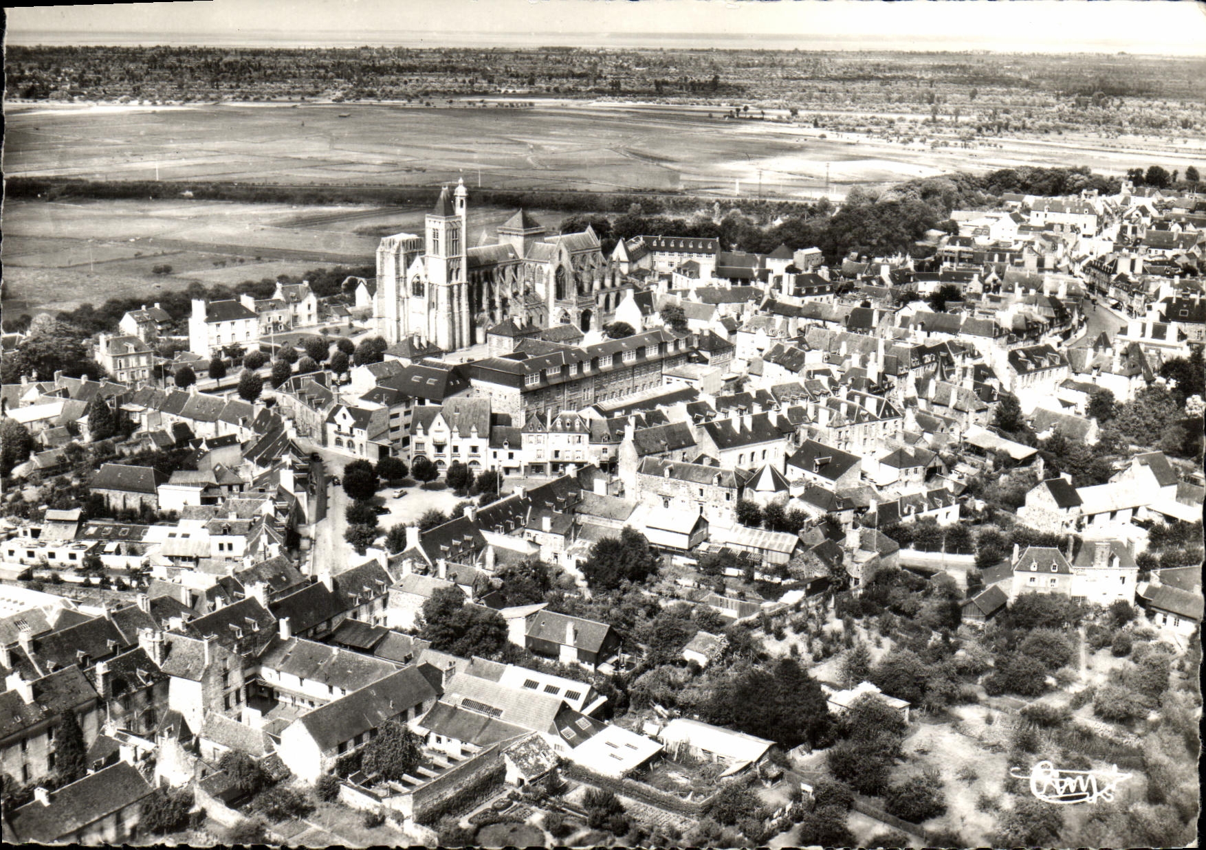 CPM Dol Vue generale aerienne