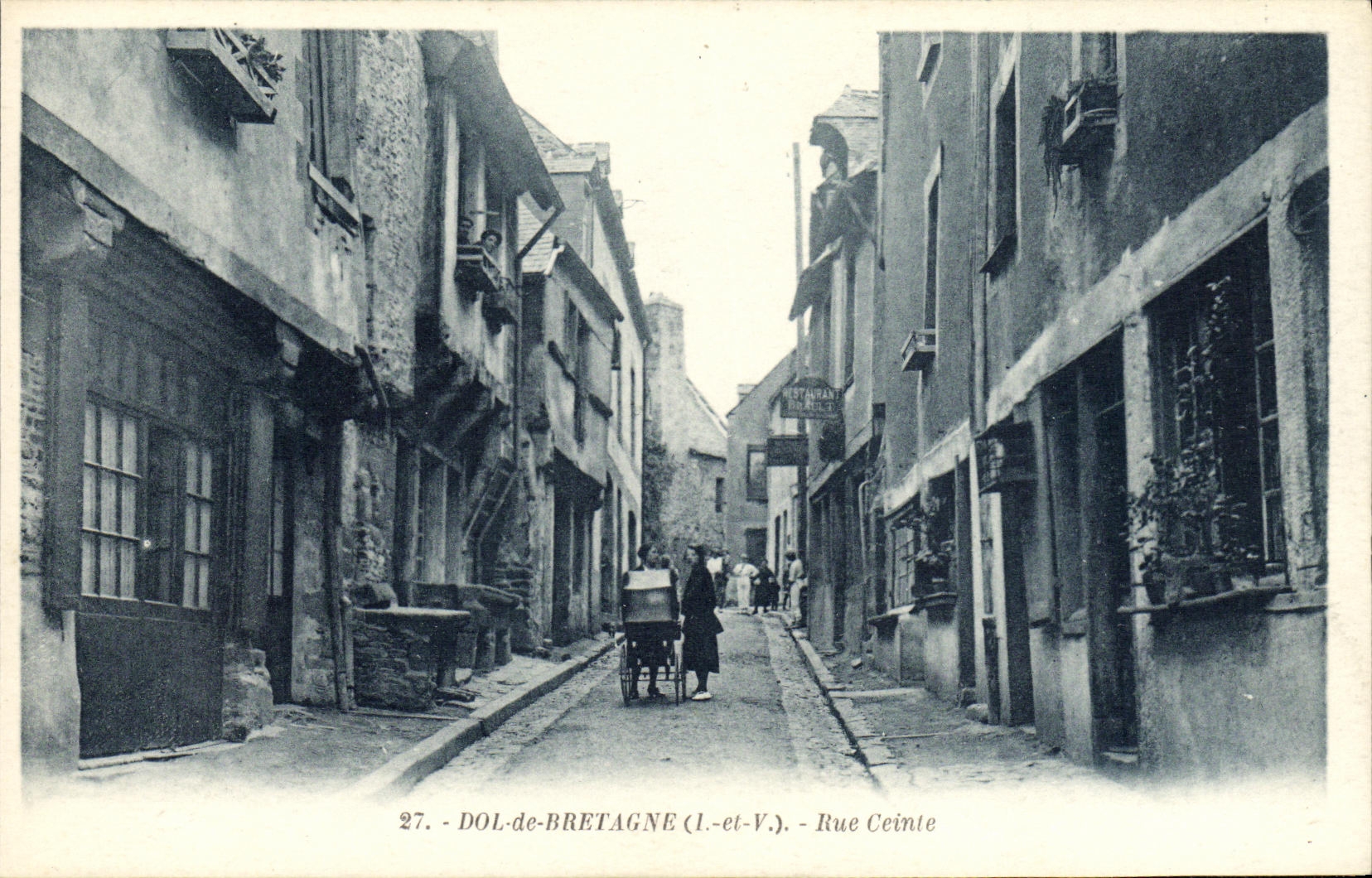 CPA Dol de Bretagne Rue Ceinte