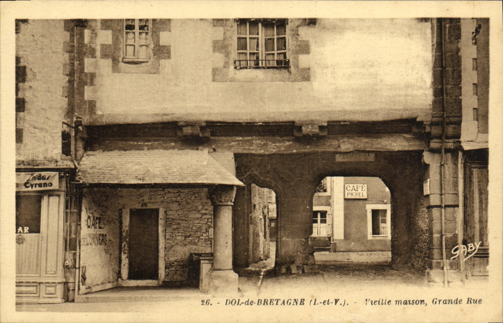 VINTAGE POSTCARD Fraud of Brittany Old House Main street