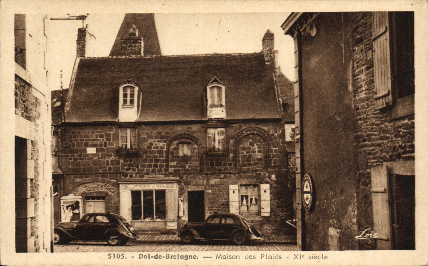CPA Dol de Bretagne Maison des Plaids Xl e siecle