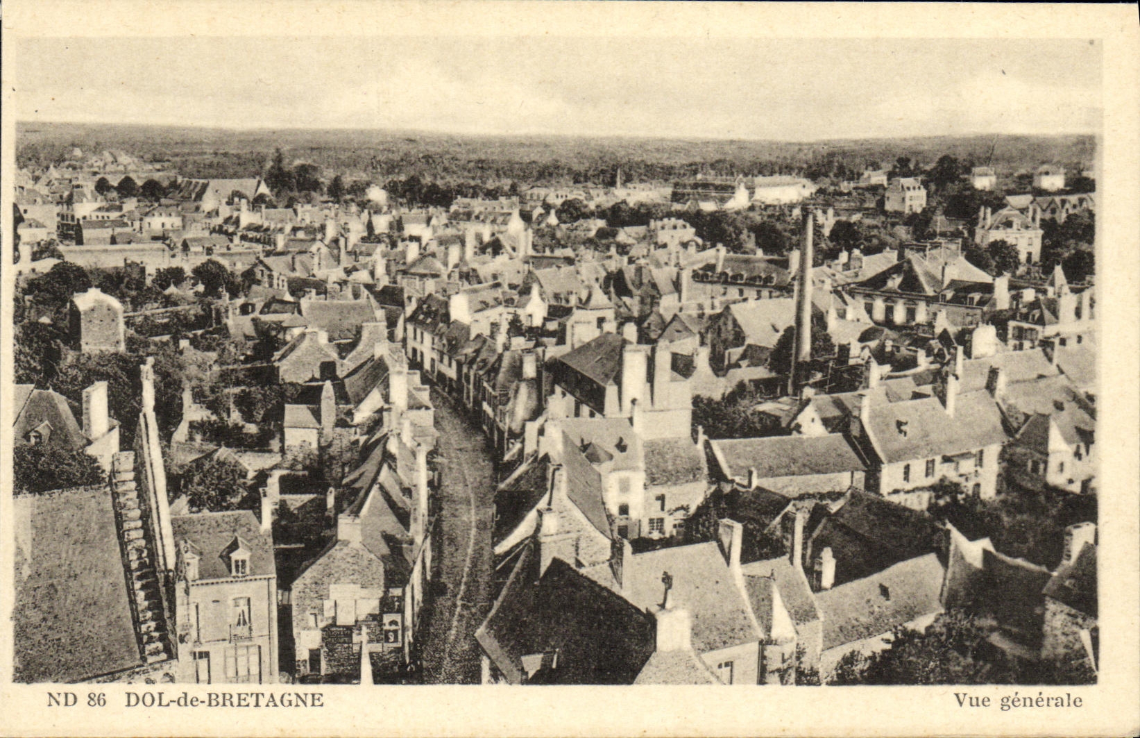 CPA Dol de Bretagne Vue generale