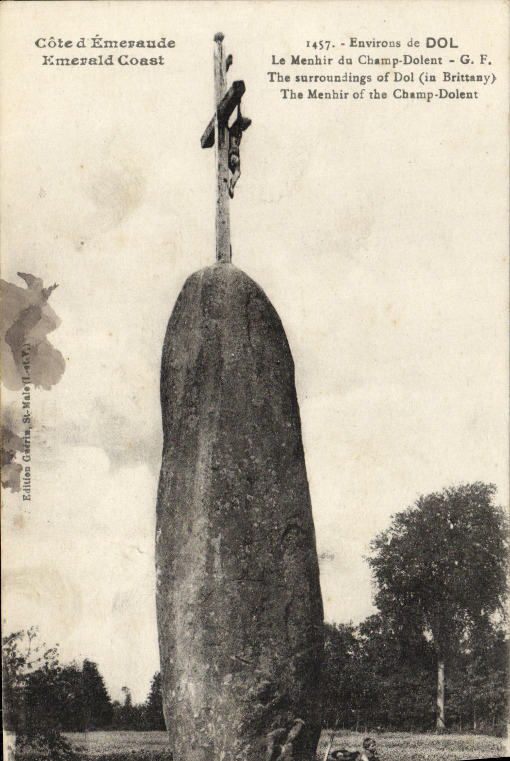 CPA Environs de Dol Le Menhir du Champ Dolent