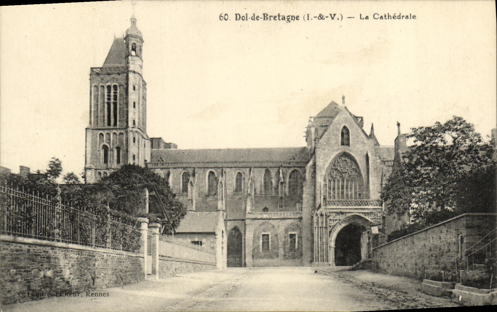 CPA Dol de Bretagne La Cathedrale