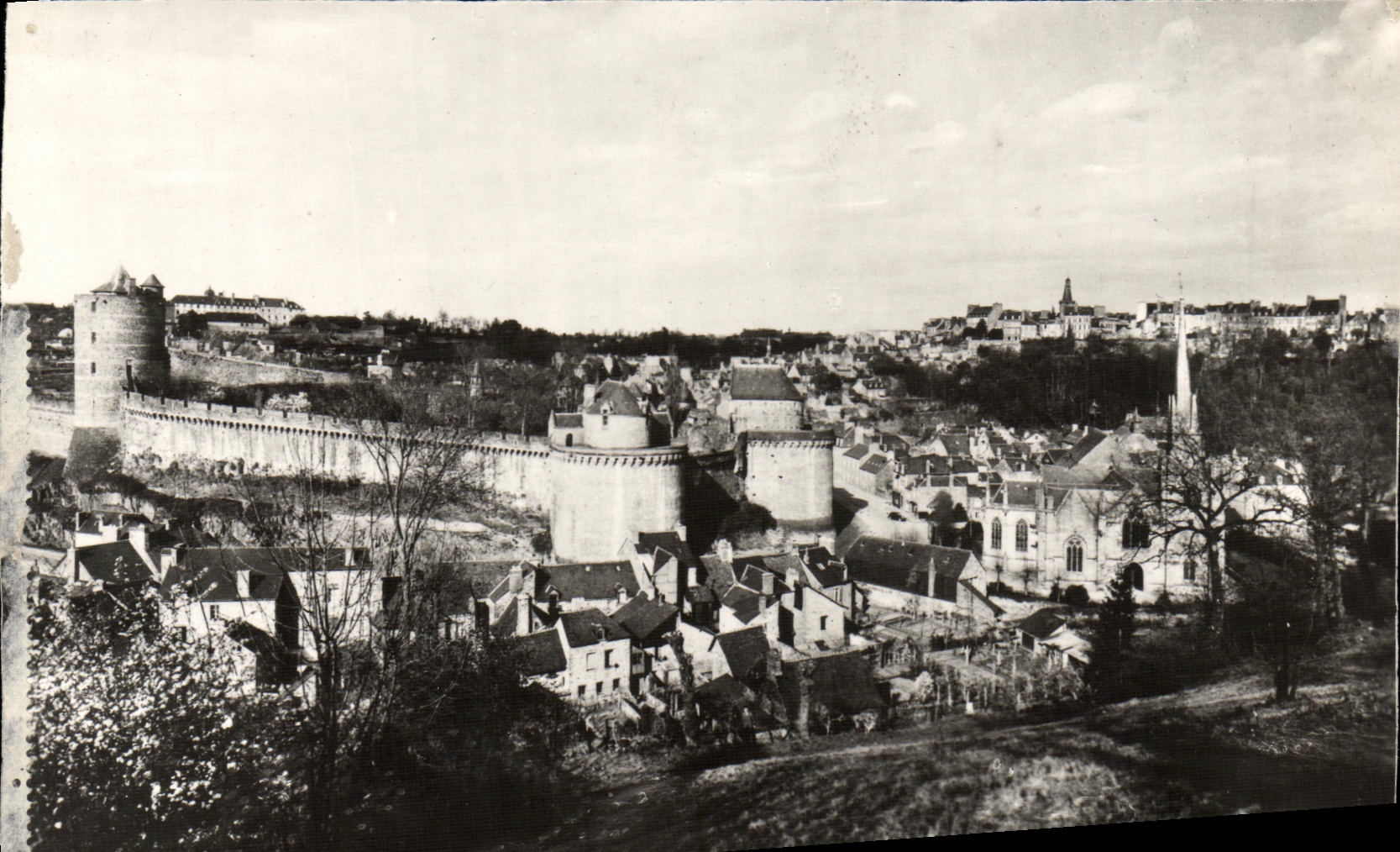 CPM Fougeres Vue Generale