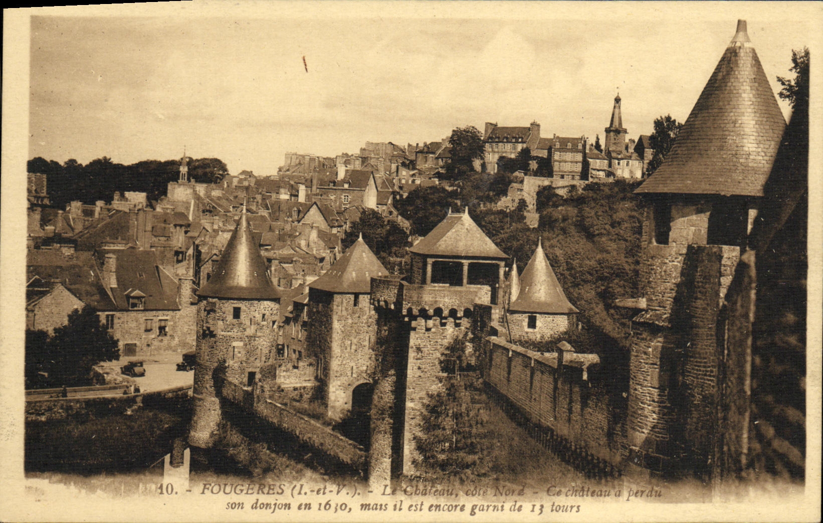CPA Fougeres Le Chateau Cote Nord 