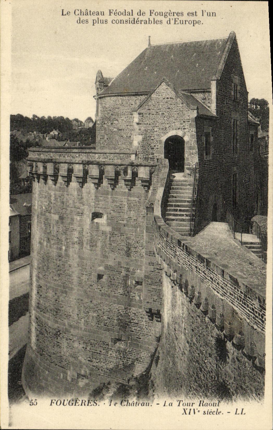 CPA Fougeres Le Chateau La Tour Raoul