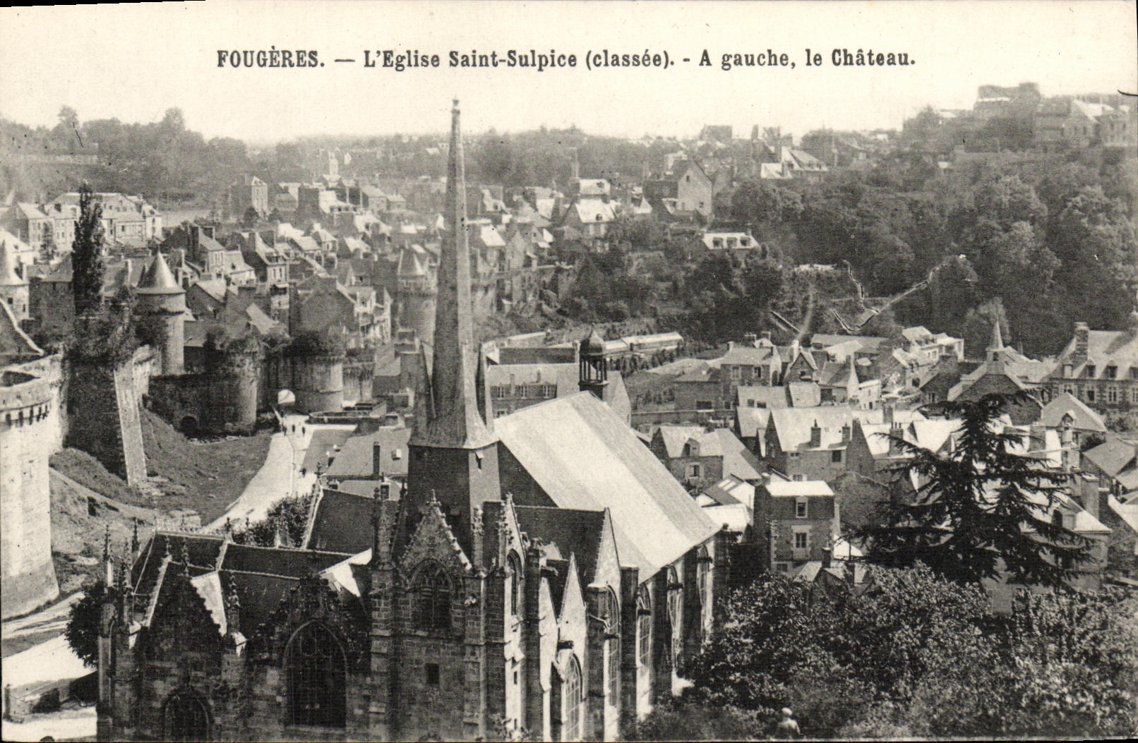 CPA Fougeres L Eglise Saint Sulpice A gauche le Chateau