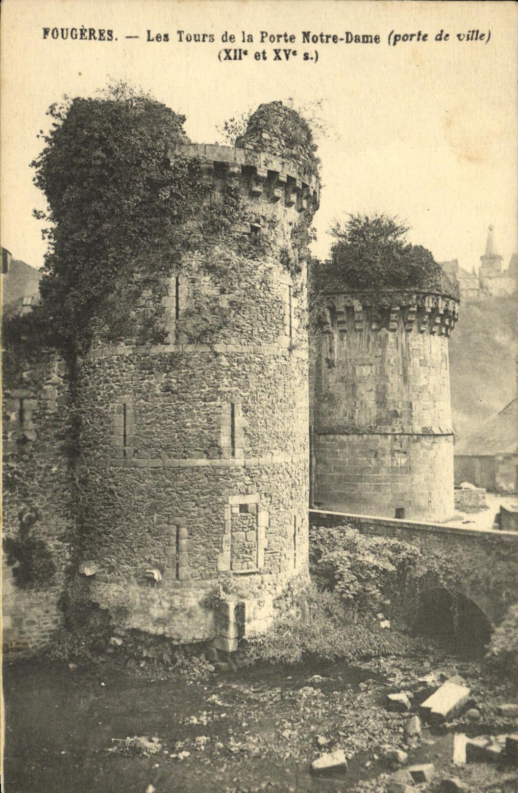 VINTAGE POSTCARD Fougeres Tours of the Notre Dame Gate Carries city