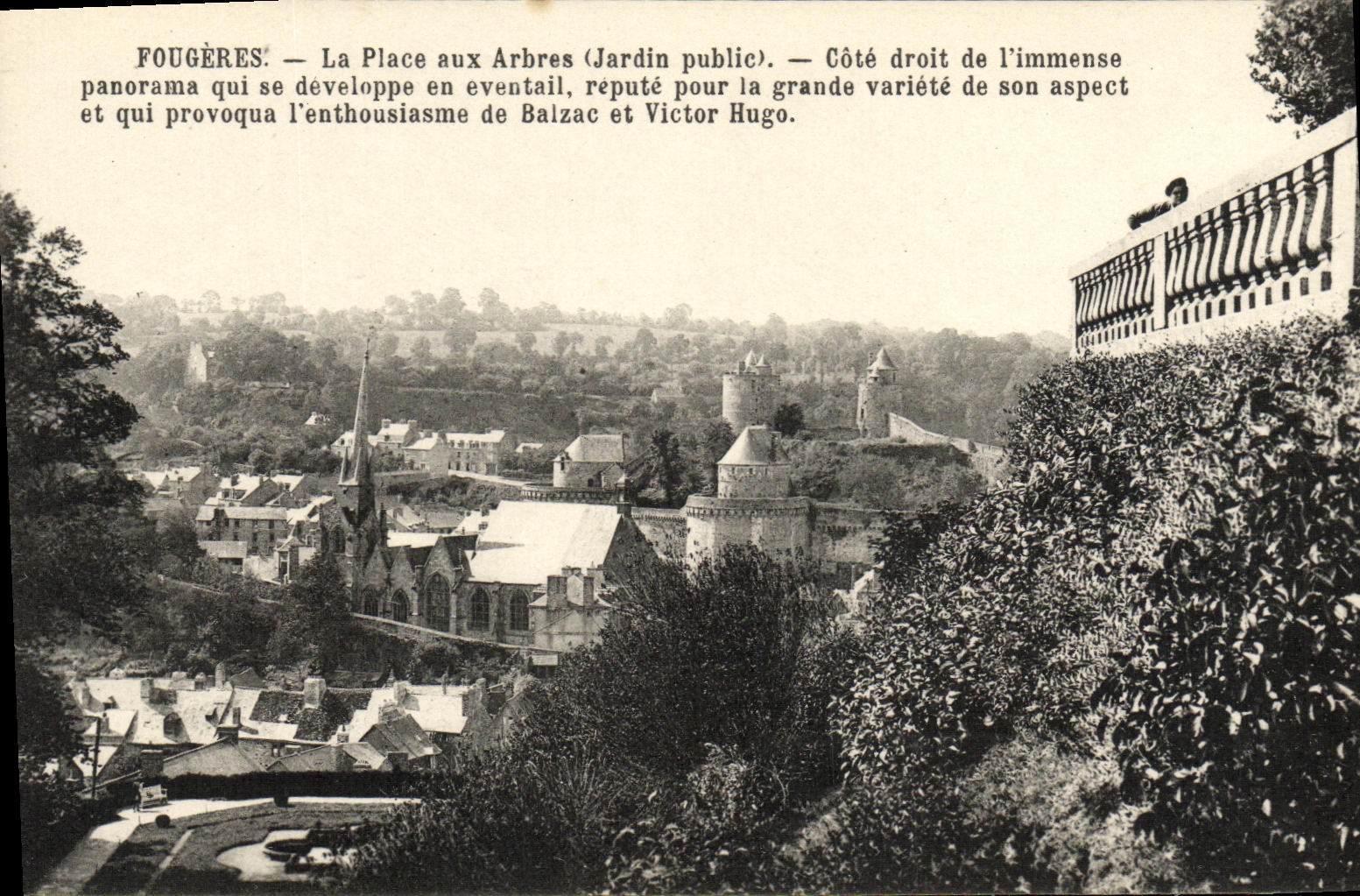 CPA Fougeres La Place aux Arbres 
