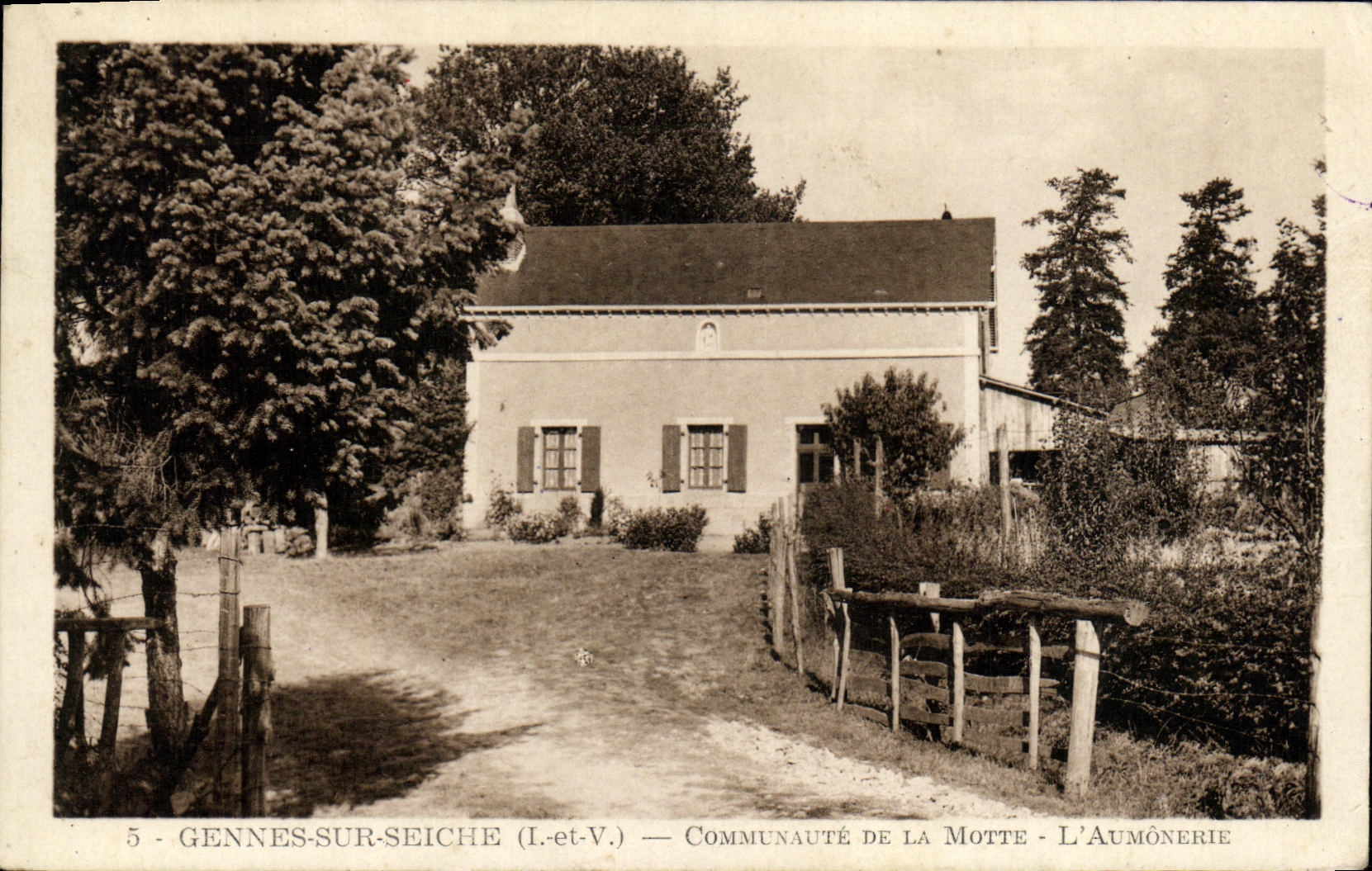 CPA Gennes Sur Seiche Communaute de la Motte L Aumonerie