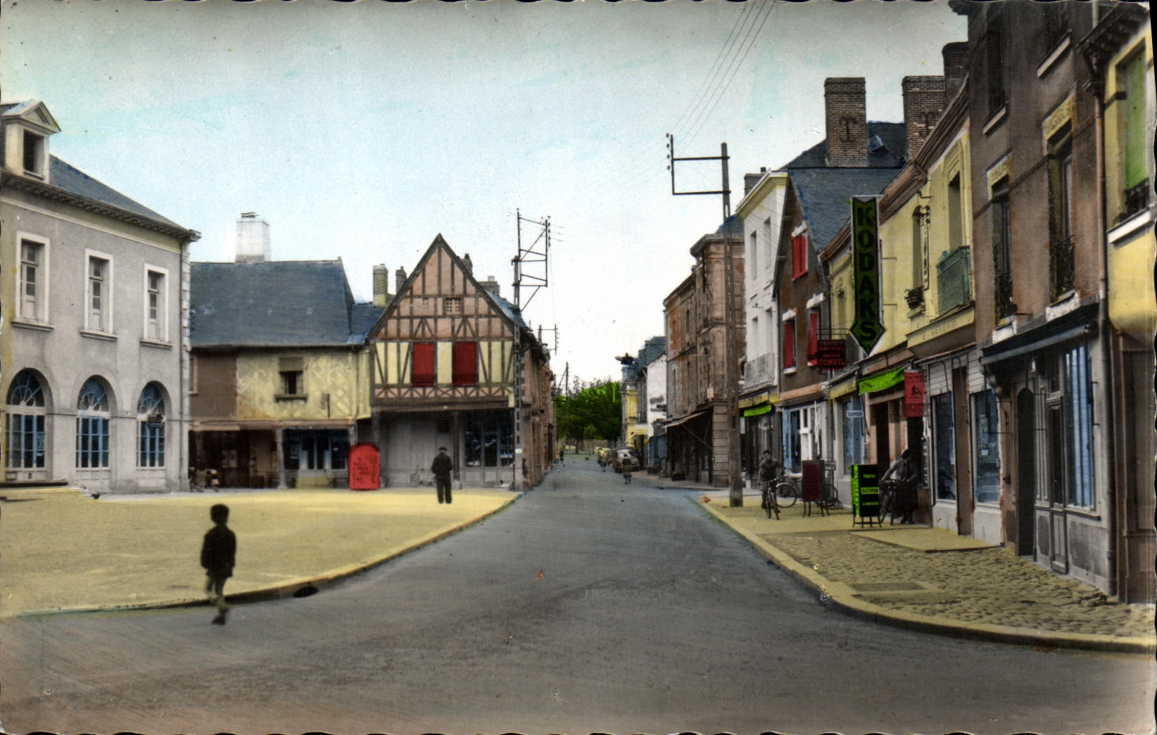 CPM La Guerche de Bretagne Rue Notre Dame