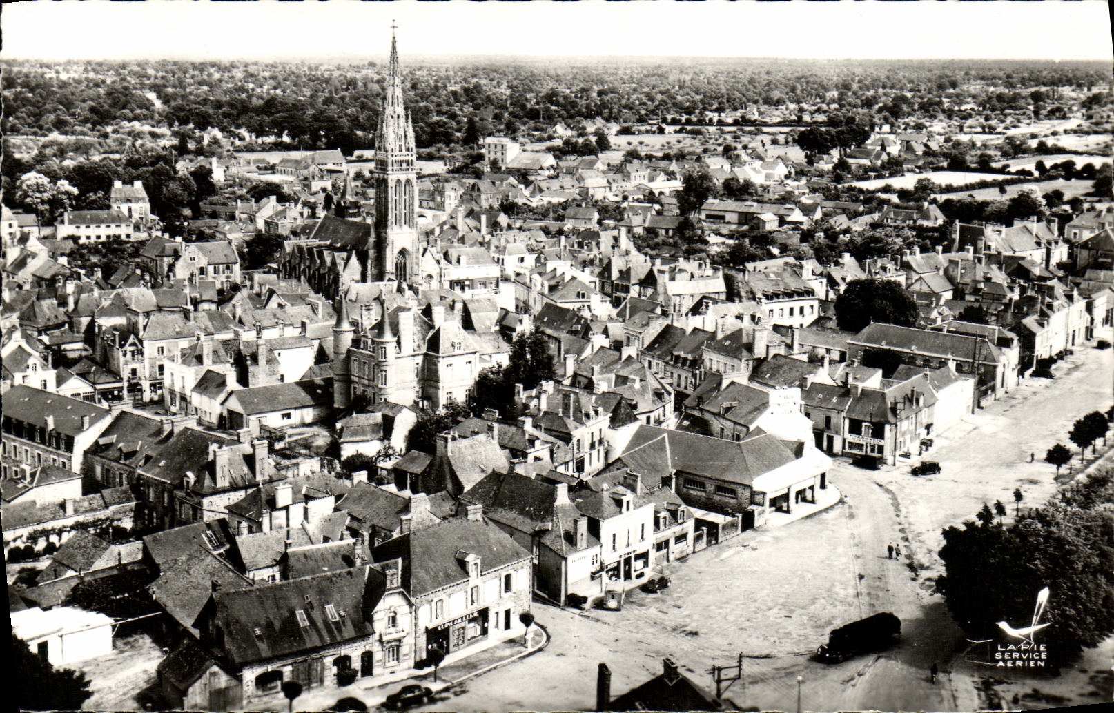 MODERN CARD Guerche of Brittany Fairground