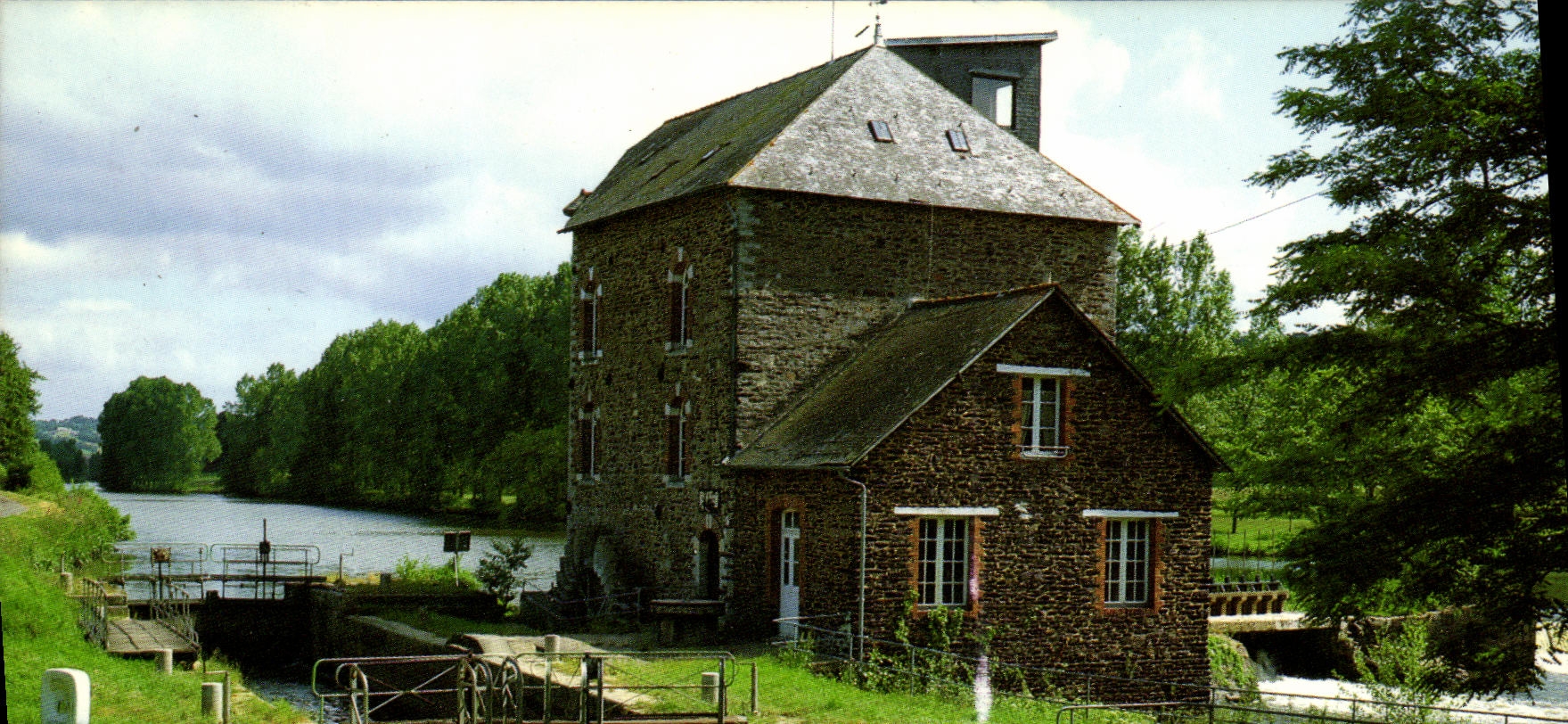 CPM Guichen Bourg des Comptes Le Moulin