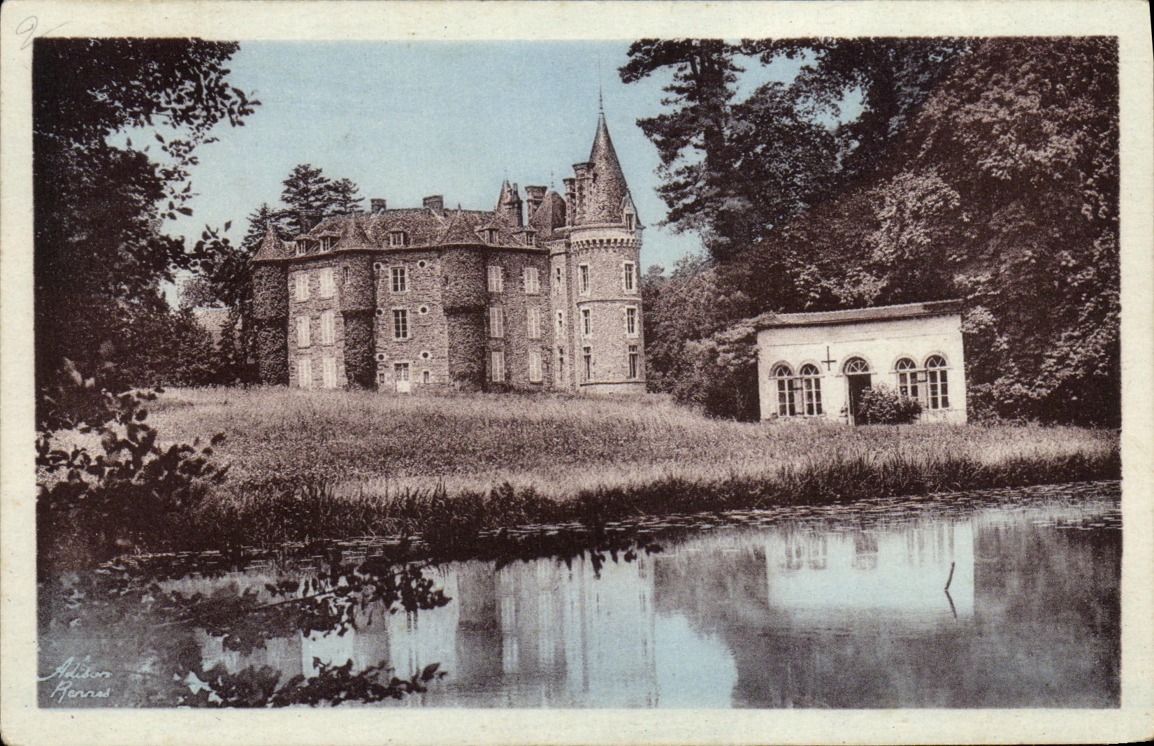 VINTAGE POSTCARD Guichen the Castle of Bagatz
