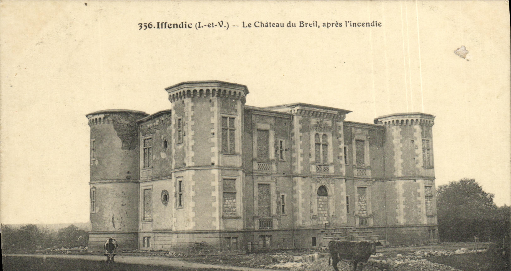 VINTAGE POSTCARD Iffendic the Castle of Brell After L Sets fire to